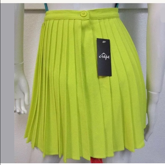 American Apparel Crepe sunburst pleated neon Skirt - Picture 2 of 5